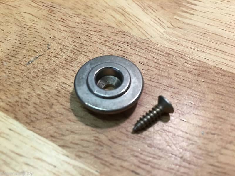 Real Life Relics Fender® Replacement Aged Vintage Bass Round String Guide Retainer    [Y4] image 1