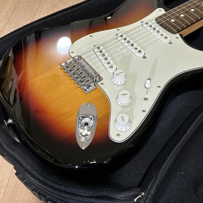 Fender 75th Anniversary Limited Edition2021 Collection Made in Japan Hybrid II Strat Metallic 3-Color Sunburst image 3