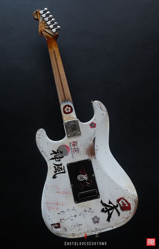 Fender Stratocaster Floyd Rose MXY-7 Ohka Cherry Blossom Kamikaze