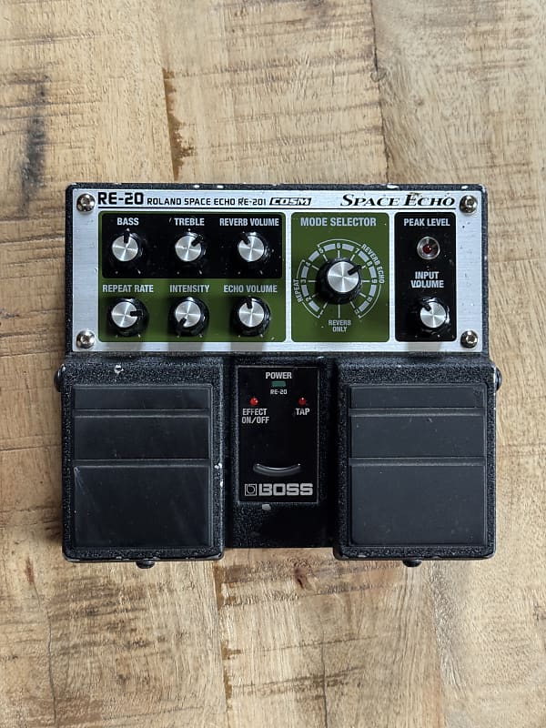 Boss RE-20 Space Echo