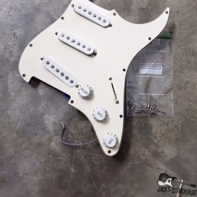 Stratocaster SSS Loaded Pickguard #20 (1990s, White) image 2