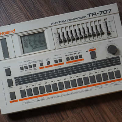 Roland TR-707 Rhythm Composer Drum Machine