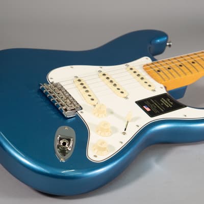 Fender American Vintage II 1973 Stratocaster Lake Placid Blue image 4