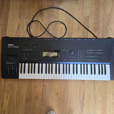Yamaha SY77 Synthesizer 1989 - Black