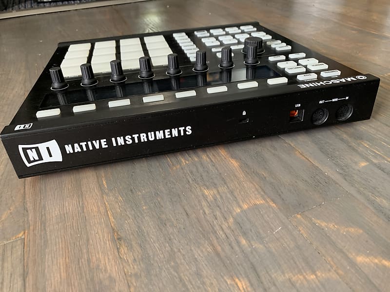 Native Instruments Maschine MKII Black image 1