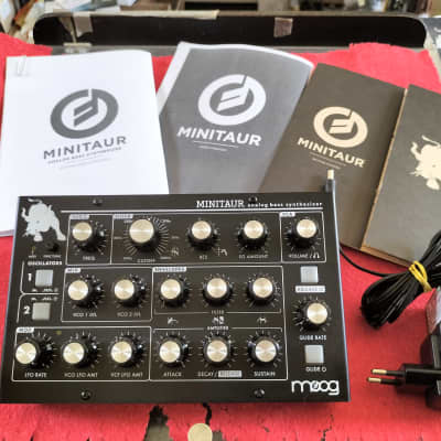 Moog Minitaur