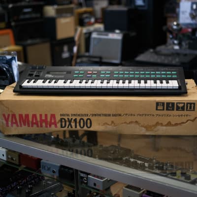 Yamaha DX100 Programmable Algorithm Synthesizer w/ Original Box (Very Good) *Free Shipping*