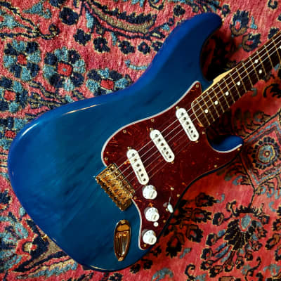 ギター Fender deluxe Players Stratocaster Fender Deluxe Players Stratocaster MIM Sapphire Blue