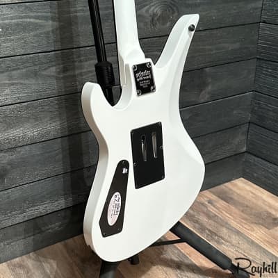 Schecter Synyster Standard White/Black Electric Guitar B-stock image 4