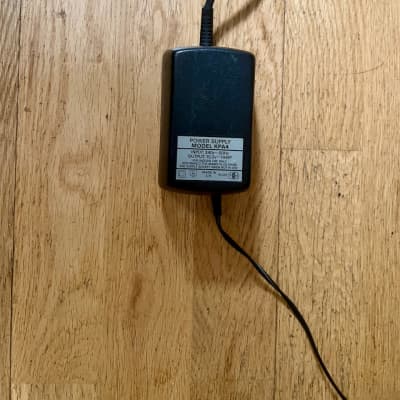 Yamaha DX-100 Digital FM Synthesizer + Original soft case + UK Power Supply image 4