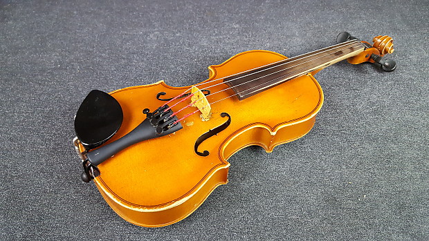 Suzuki 1/10 Size Violin w/ Case Made in Japan | Reverb