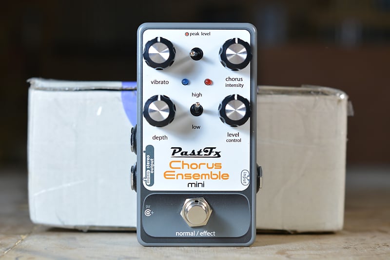 PastFx Chorus Ensemble Mini Reverb