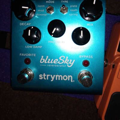 ギター Strymon blueSky V1 Strymon blueSky Reverberator Pedal Reviews | Sweetwater