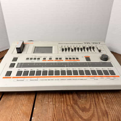 Roland TR-707 Rhythm Composer 1985 - White