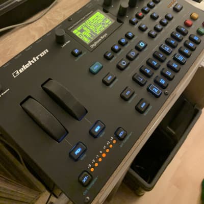Elektron Digitone Keys 37-key Digital FM Synthesizer 2019 - Present - Black image 1