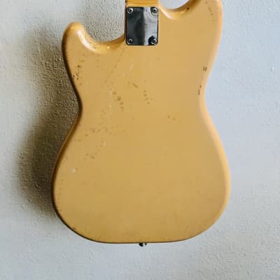 Fender Musicmaster with Brazilian Rosewood Fretboard 1961 Original Case image 6