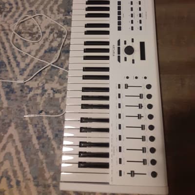 Arturia KeyLab 61 MkII MIDI Controller 2018 - Present - White