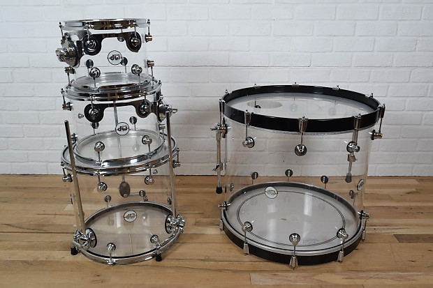DW Design Series Acrylic 4 piece drum set kit Excellent used