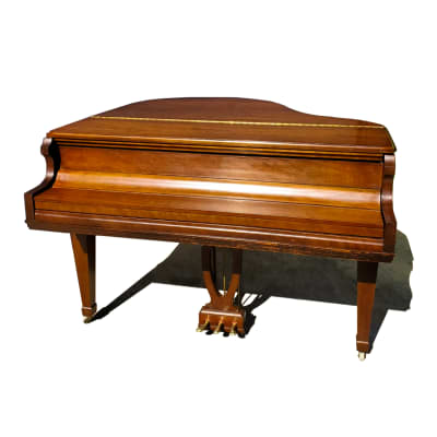 Gorgeous baby grand piano 4'9'' for concerts image 2