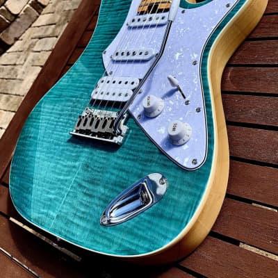Aria Pro II 714-MK2 TQBL FULLERTON Turquoise Blue Flame Top Guitar *Demo Video Inside* imagen 4
