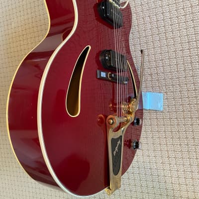 Triggs Archtop 1997 Red image 1