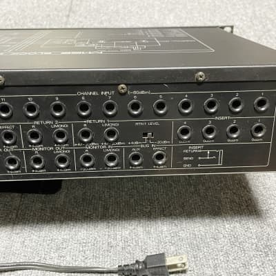 Roland M-12E 12-Channel Line Mixer