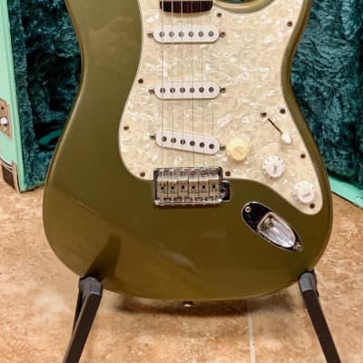 Fender Stratocaster Deluxe Series With Active Pick-Ups  2000-2001 - Sage Green With Teal Hard Case image 1