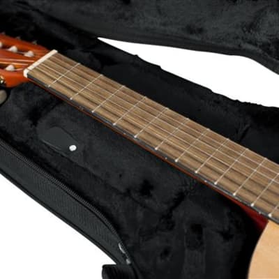 Gator GLCLAS Lightweight Classical Guitar Case image 10