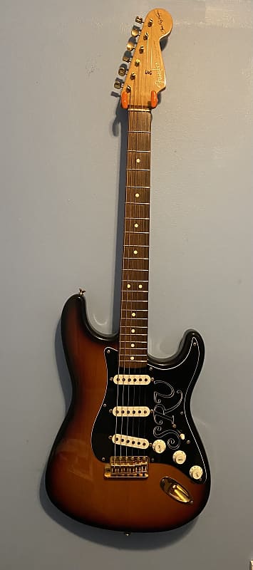 Fender Stevie Ray Vaughan Stratocaster with Pau Ferro Fretboard 1992-1999 image 1