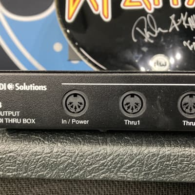 MIDI Solutions Rick Savage's, Def Leppard, T8 8-Output Midi Thru Box (RS #2001) 2000s image 8