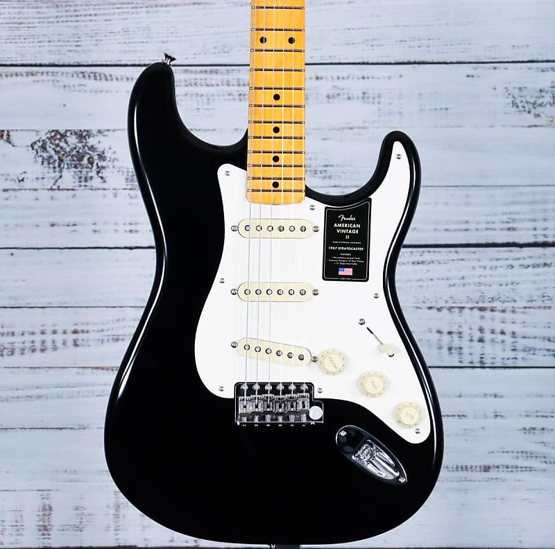 Fender american vintage II（アメビンII） 1957 Fender USA American Vintage II 1957 Stratocaster (Sea Foam