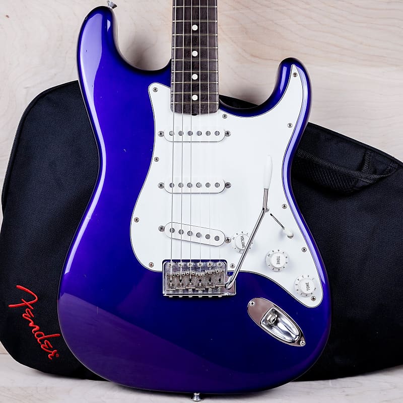 美品 フェンダー ストラトキャスター ブルー Fender ST62-70TX Fender Japan ST62-70TX LPB Oシリアル1997-2000年製 買取ました
