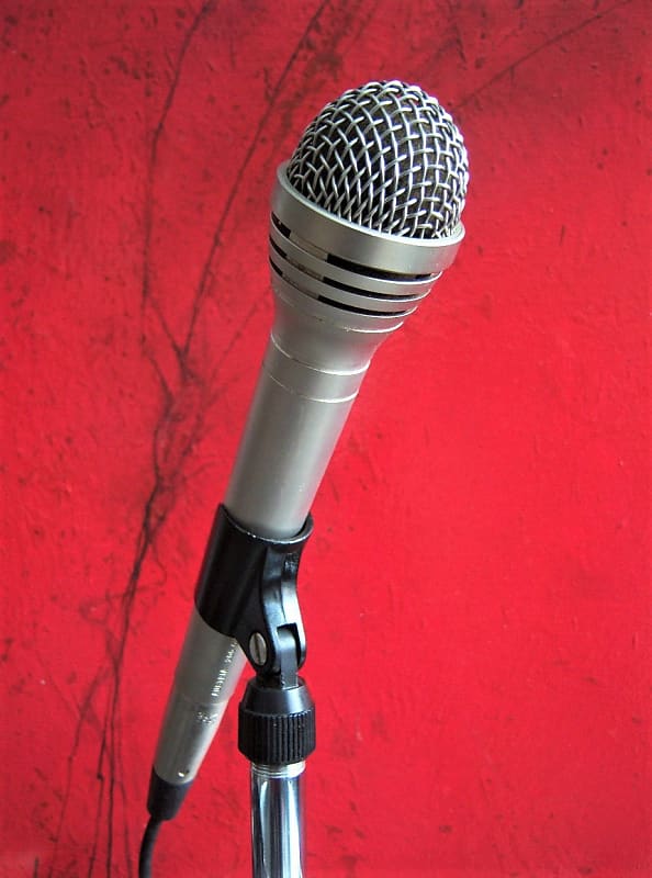 Vintage 1980's AKG D90S dynamic cardioid microphone High Z