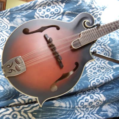 M K BlueGrass Mandolin / HydeMade Luthiers SetUp  & JJB pickup image 2