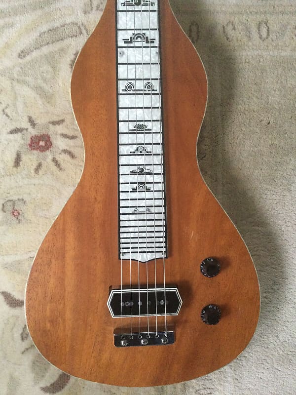 Chandler rh2 deals lap steel