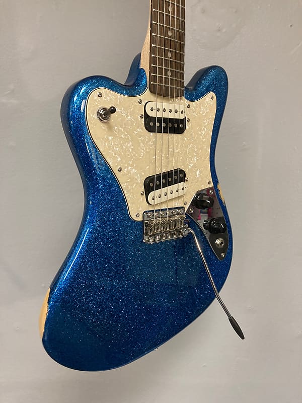 Squier Paranormal Super Sonic Blue Sparkle (seller refurbished