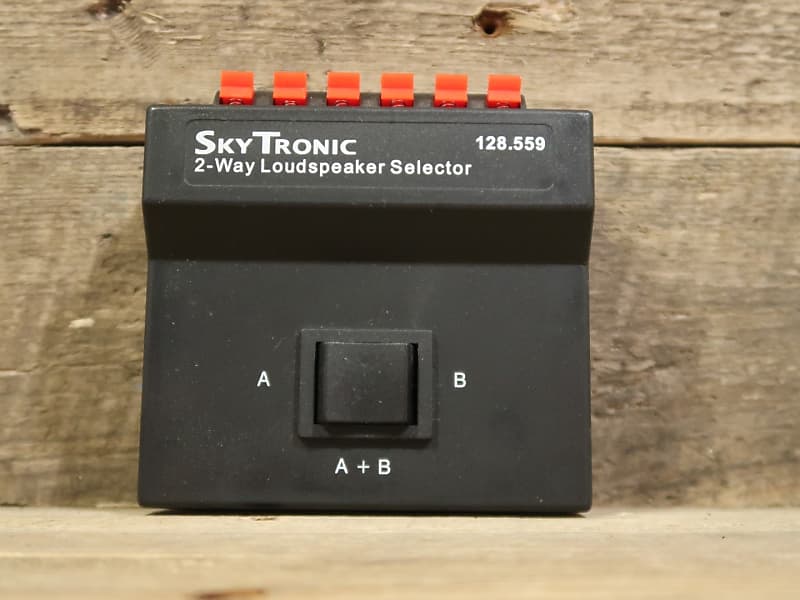 SkyTronic 2-Way Speaker Selector image 1