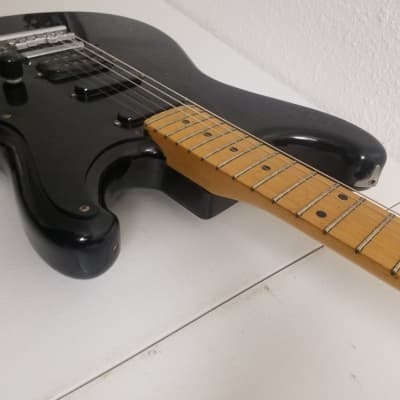 Ibanez Roadstar II 2 Black 1985 HSS Maple Fretboard MIJ Made