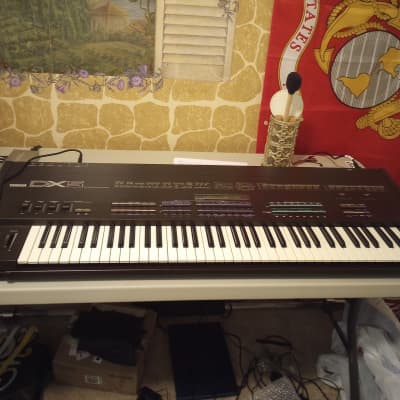 **READ DESC** Yamaha DX5 Programmable Algorithm Synthesizer 1985 - 1987 - Black