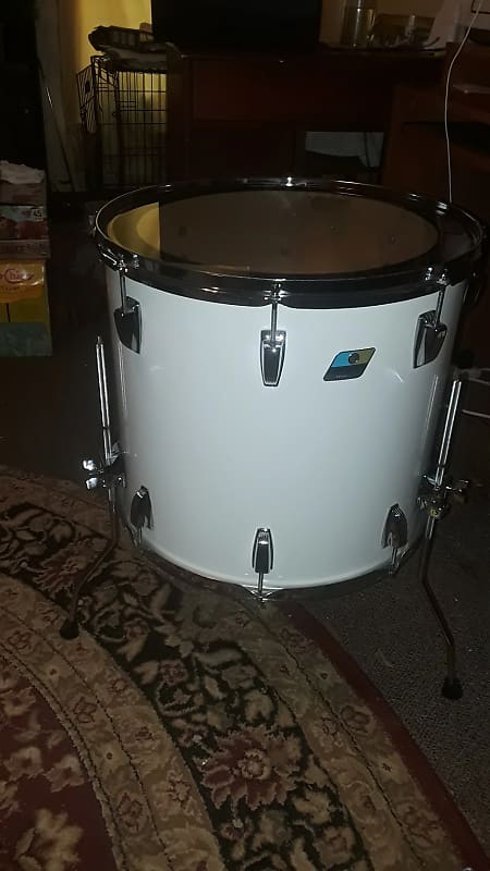 Ludwig 16 X 18 In Classic Maple Floor Tom With L E G S 2015 White Cortex / Clear Interior image 1