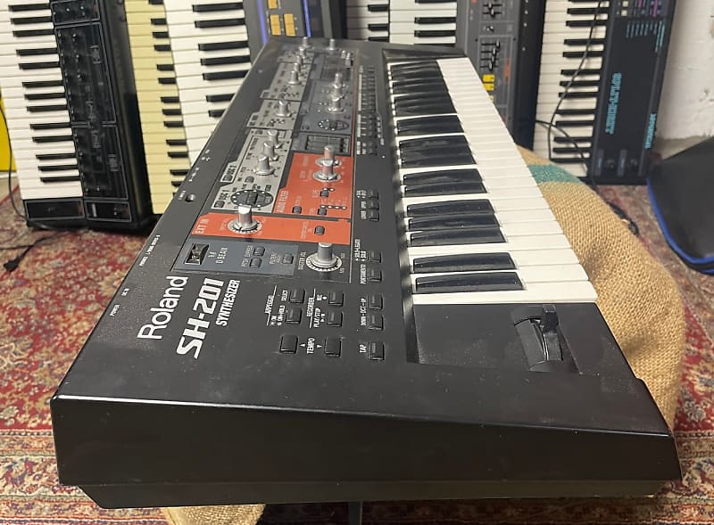 Roland SH-201 49-Key Synthesizer | Reverb