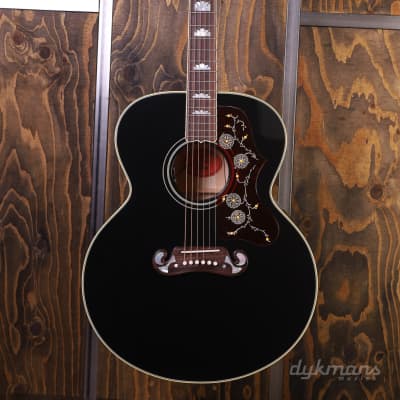 Gibson j-200 エルビス　限定モデル Gibson J-200 Elvis Presley Signature 1996 LIMITED EDITION
