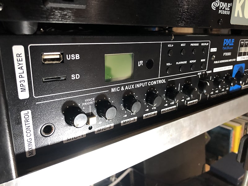 PYLE PT930U Pro Audio PA Public Address Amplifier Reverb