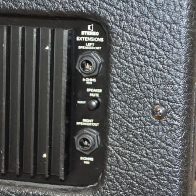 ASHDOWN B-Social White / 75W Wireless 2x5" Bass Combo image 8