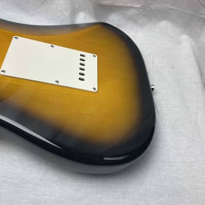 Fender JV Modified '50s Stratocaster HSS Guitar - MIJ Made In Japan 2022 - 2-Color Sunburst / Maple neck image 20