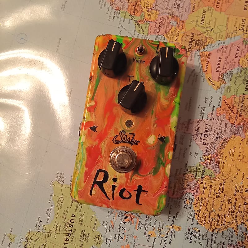 Suhr Riot