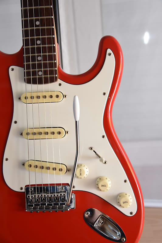 エピフォン　ストラトキャスター　s-310　レッド Epiphone S-310 1995年製 買取ました デジマートにて￥39,800で販売中