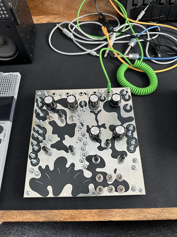 Twin Tropiques 23 Psychoacoustic Twin Tropiques - 23