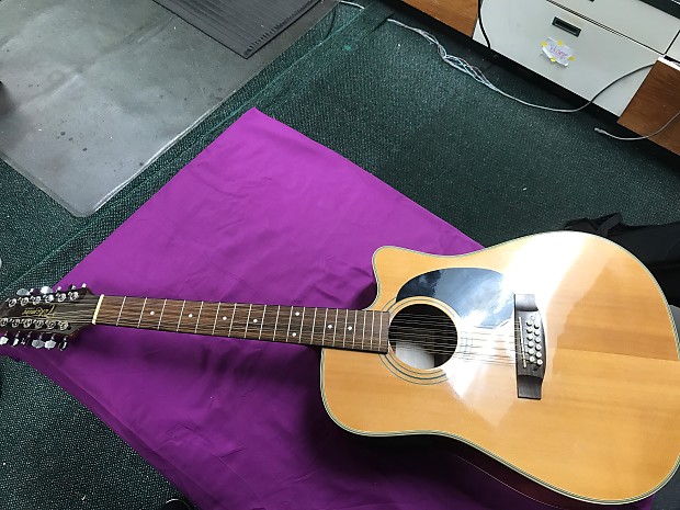 Takamine g cheap series 535