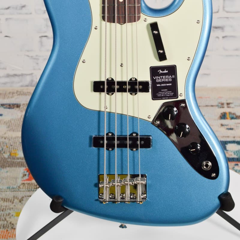 2021 Fender Traditional Late 60s Jazz Bass Lake Placid Blue w 